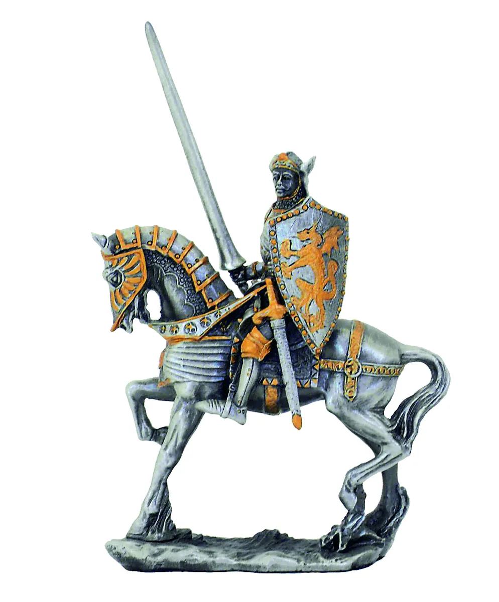 Caballero de peltre con lanza y escudo